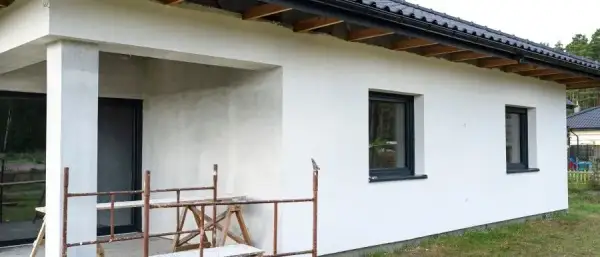 Jaki tynk na zewnątrz? Odkryj najlepsze opcje dla Twojego domu
